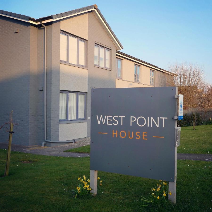 West Point House Hotell Barrow-in-Furness Exteriör bild